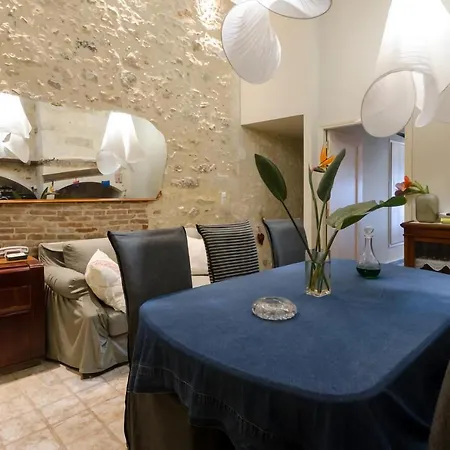 Smaragdi Boutique Hotel-3