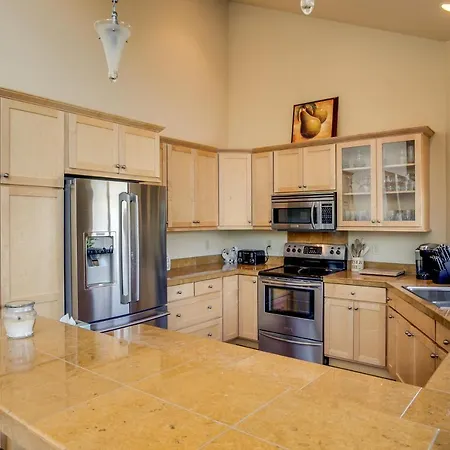 Chelan Resort Waterfront Townhouse-3