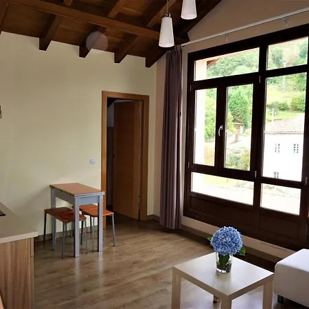Apartamentos La Playina-2