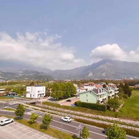 Piazza Lira Schio Residence-2