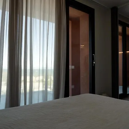 Piccola Maesta' Boutique Rooms-3