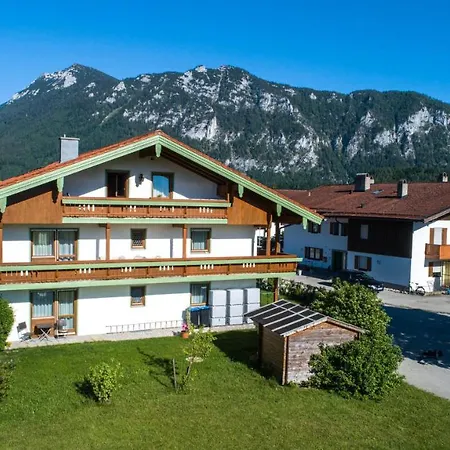 Aparthotel Chiemgaufuchs-3