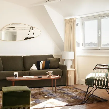 My Maison In Paris - Louvre-2