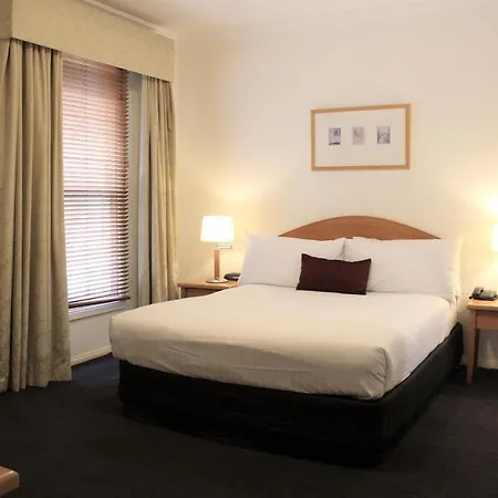 Carlyle Suites & Apartments-2
