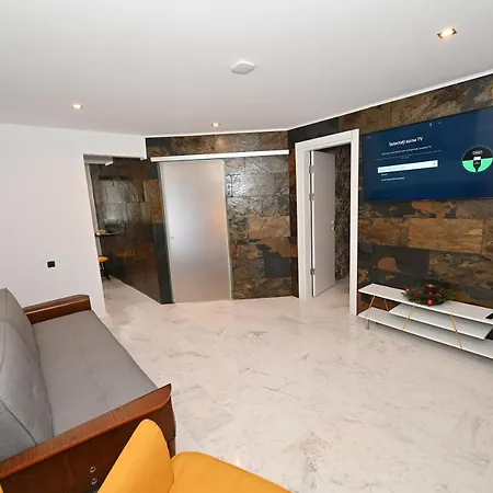 R&B Apartments-2