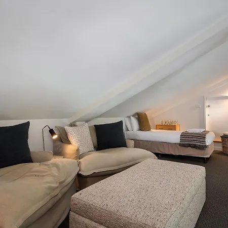 Snowgoose Apartments-3