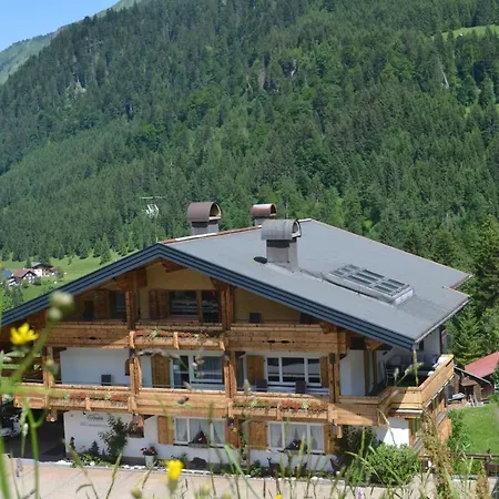 Alp-Chalet-3