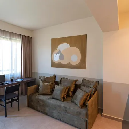 Mariette Rhodes Urban Suites (Adults Only)-2