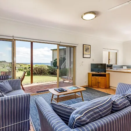 Canal Rocks Beachfront Apartments-3