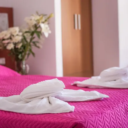 Mariamare Apts-2