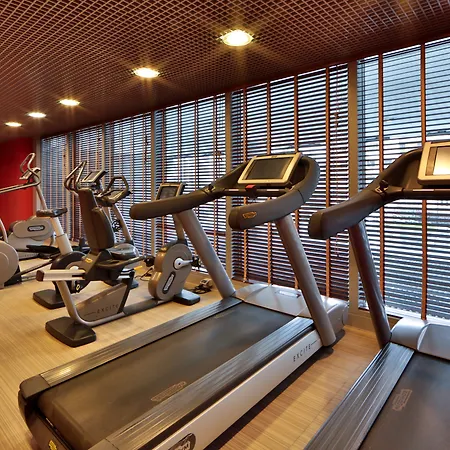 Una Hotels The One Milano Hotel & Residence-3