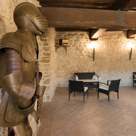 Castello Di Giomici-3