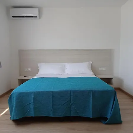 Tropical Suite-3