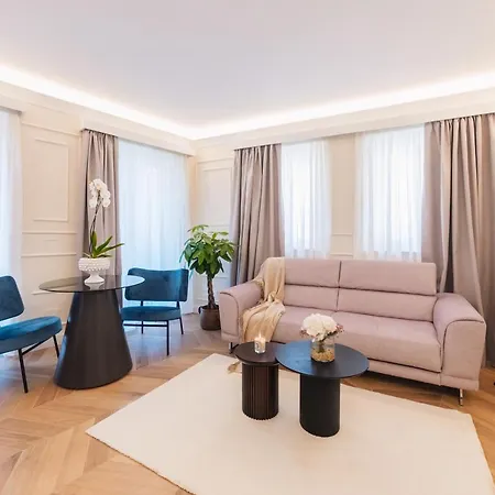 Naxi Suites-2