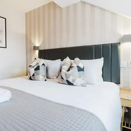Prime Suites Lytham-3