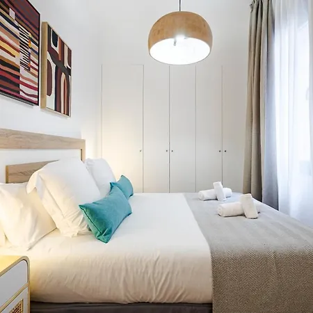 Feelathome Castilla Apartments-2