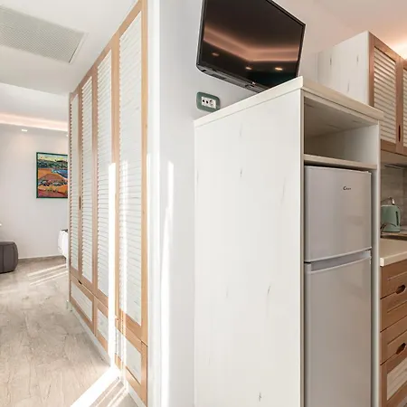 Mariet Naxos Elegant Suites-3