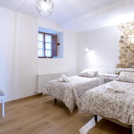 Apartamentos Los Edules-3