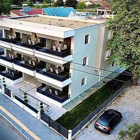 Garden Apartments-2
