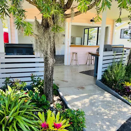 Little Palm Cabins-3