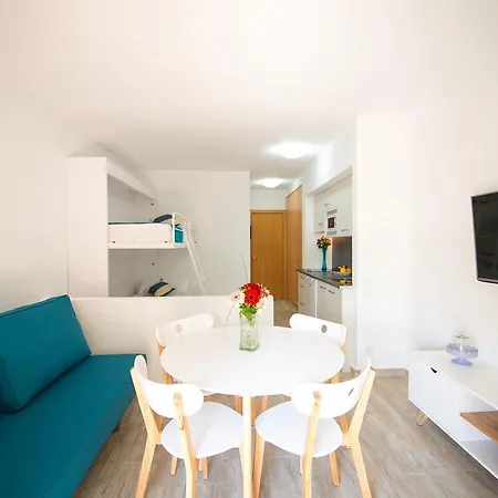 Ona Internacional Apartments-3