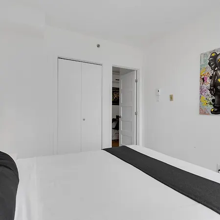 Liv Mtl Downtown Montreal Spacious Suites-2