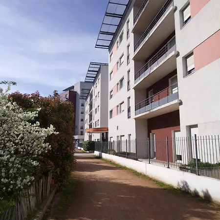Apparthotel Privilodges Lyon Lumière-2