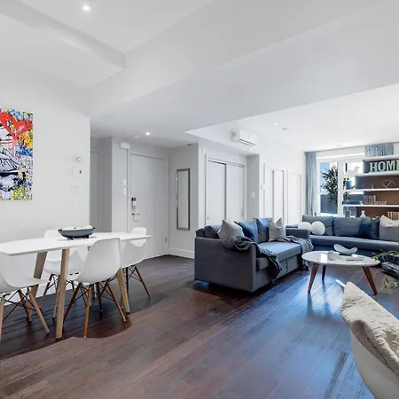 Liv Mtl Soho Spacious Rooftop Suites For Groups Near Downtown Montreal-2