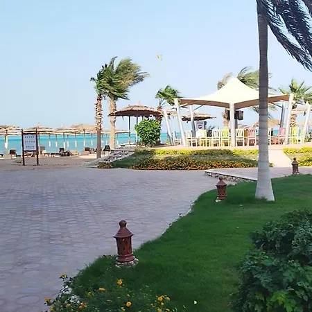 Royal beach resort-2