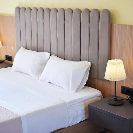 Eden Beach Hotel-3