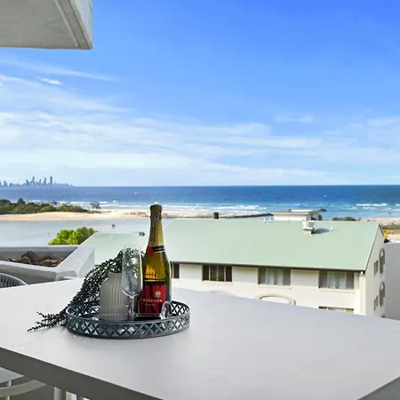 The Hill Apartments Currumbin Beach-3