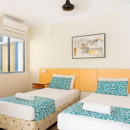 Coral Sea Vista Apartments-3