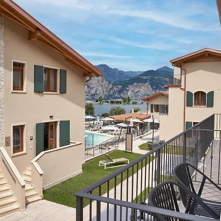 June Stay Lake Garda-3