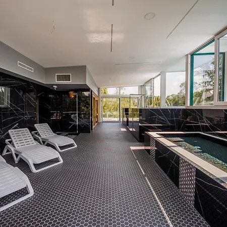 Villa Bauhaus Wellness Apart-Hotel-3