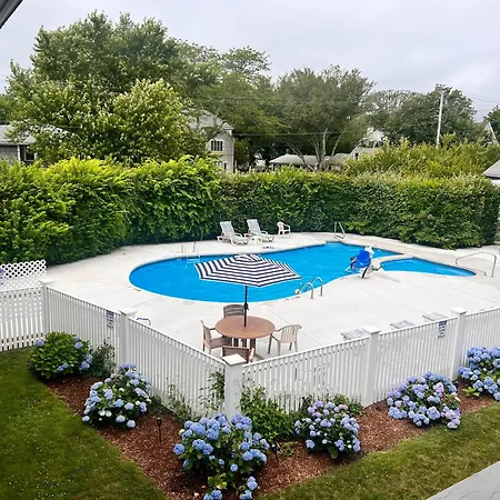 Edgartown Commons-3