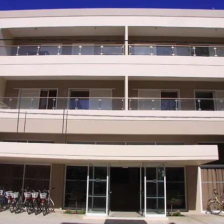 Agela Hotel & Apartments-3