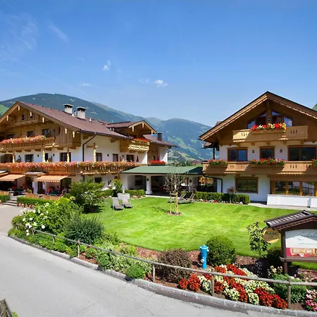 Hotel Garni Larcherhof-2