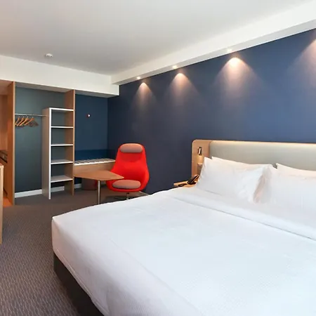 Holiday Inn Express & Suites - Basel - Allschwil By Ihg-3