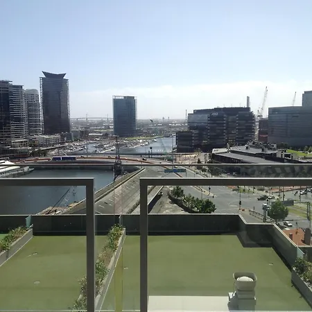 Waterfront Melbourne Apartments-3