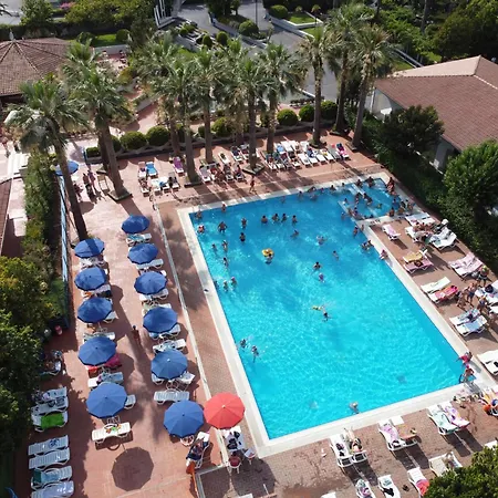 Villaggio Turistico La Mantinera - Hotel-3