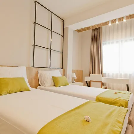 Hotel Hills Ulcinj-3