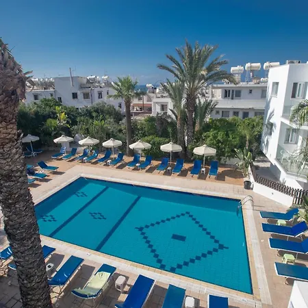 Pavlinia Hotel & Apartments-3