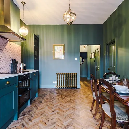 Russell Court By Orenda-Luxe-3