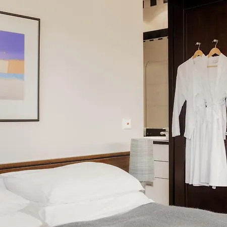 Hotel Bergs Suites-2