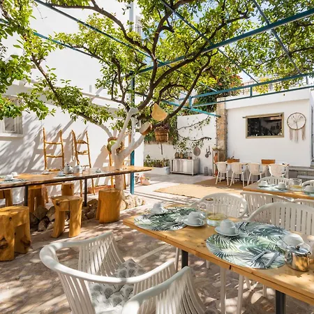Lefka Hotel&Apartments-2