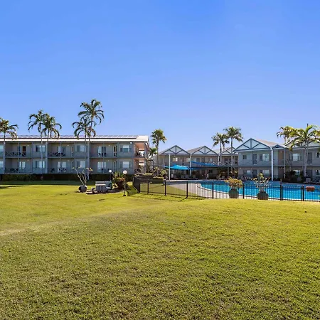 Moonlight Bay Suites-2