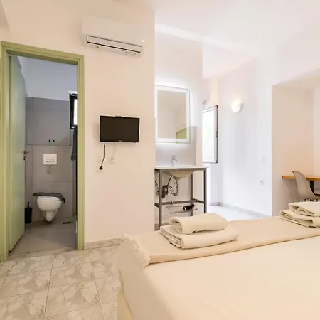 Lefka Hotel & Apartments-3