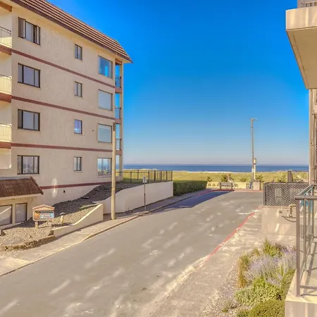 Sand And Sea Condos-3
