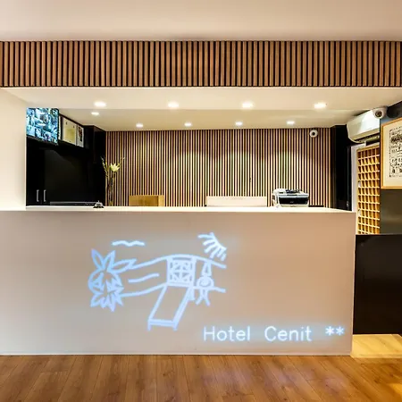 Hotel Cenit & Apts Sol Y Viento-3