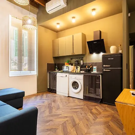 Le Boudoir Ap4417 By Riviera Holiday Homes-2